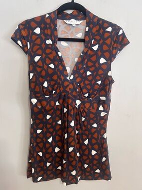 Trina Turk Silk Tunic Top Sz 6 Geo Print Boho Resort Retro Mod Chic Empire Waist